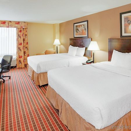 La Quinta Inn & Suites Pittsburgh North McCandless Township Eksteriør bilde